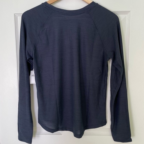 Old Navy Breathe ON Slub Knit Performance Tee - Picture 7 of 7